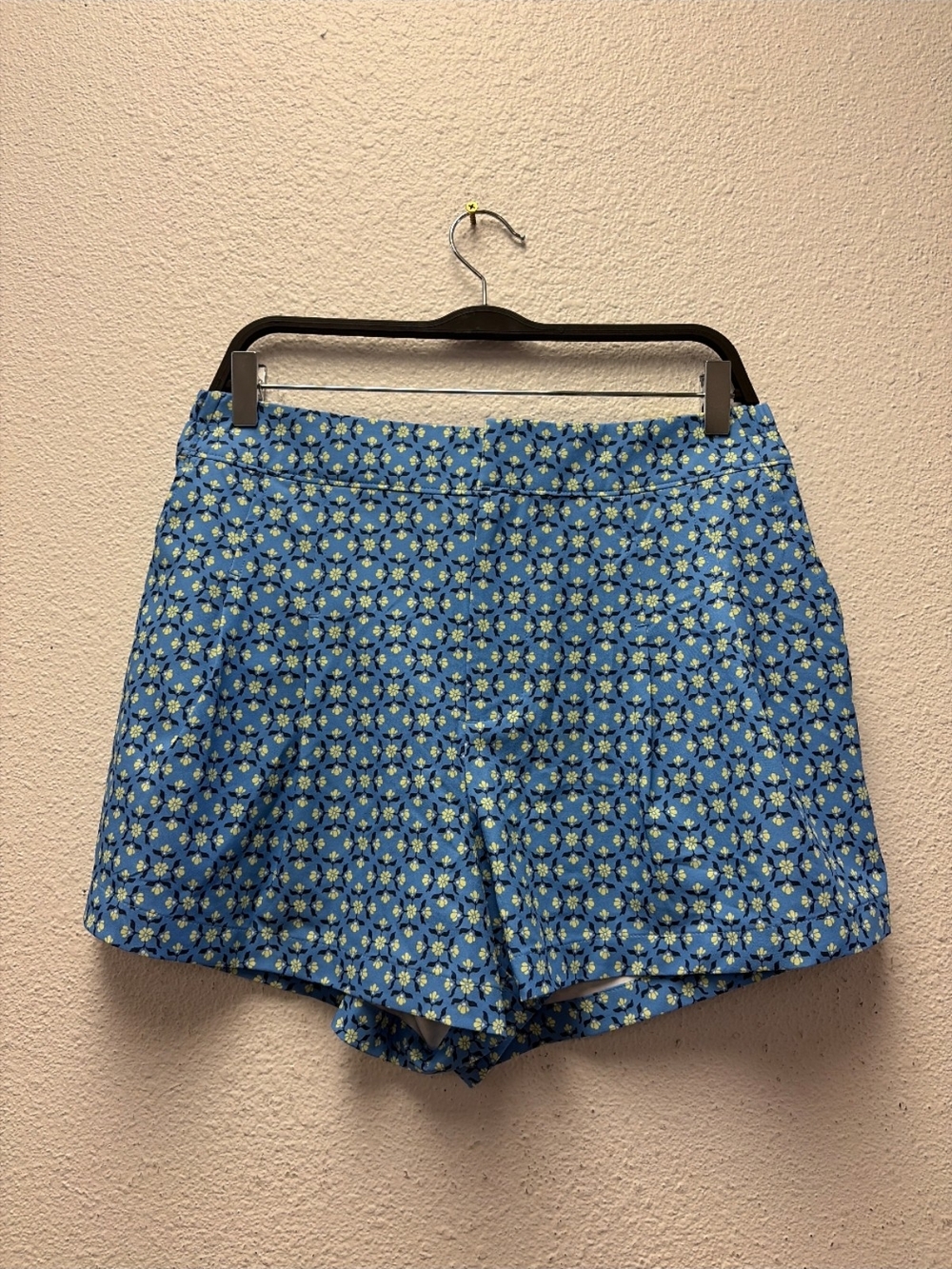 Women's Golf Shorts Size Medium #886